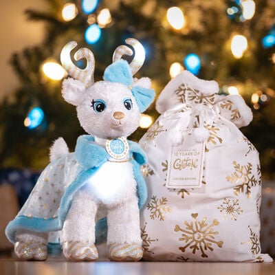 Limited Edition 10th Anniversary Glisten Reindeer Plush Collector's Bundle