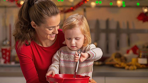 Learn How To Make Reindeer Food For A Jolly Chiristmas Eve Celebration