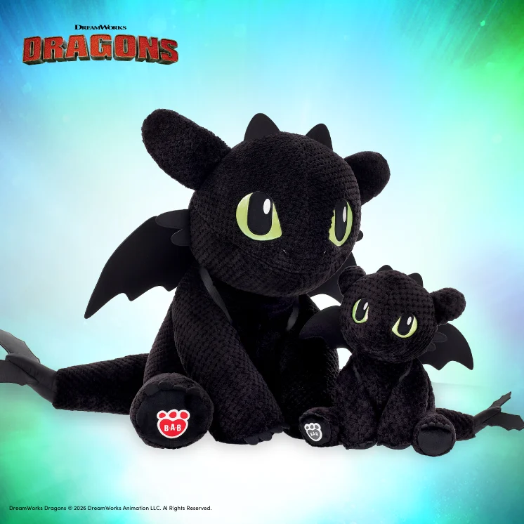 Toothless Is Back in GIANT and Regular Sizes! 